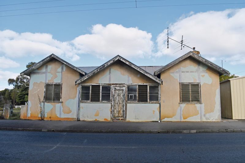 Panel pushes back on demolition of Strathalbyn ‘heritage building’ post image