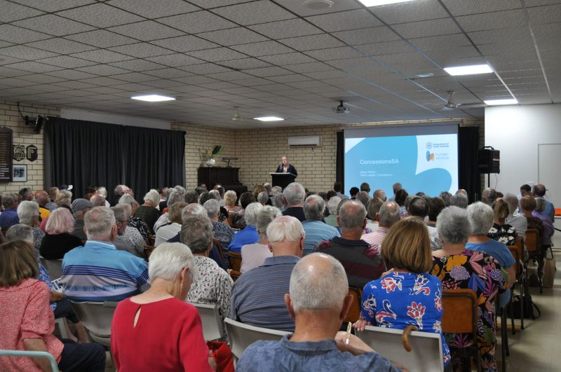 Locals learn the ropes to age well at forum post image
