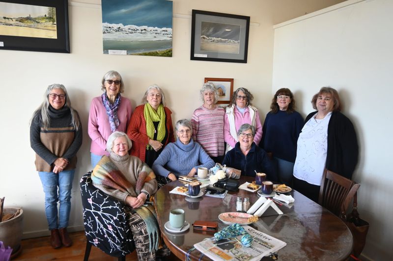 Knitting a warmer community post image