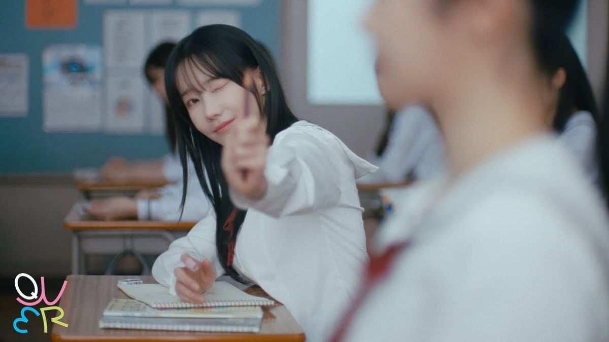 QWER member Magenta takes an artist's read on fellow member Chodan in "T.B.H"