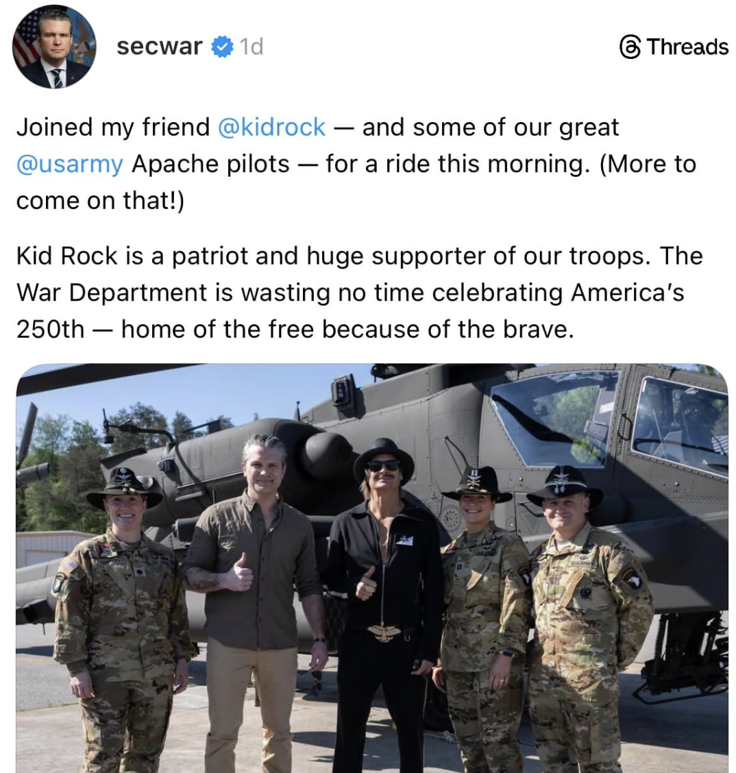 Kid Rock with Pete and soldiers