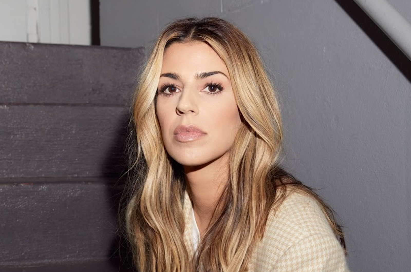 Brooke Fraser publicity shot