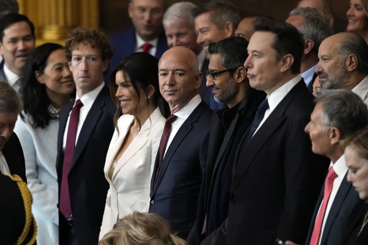 Zuckerberg and Bezos