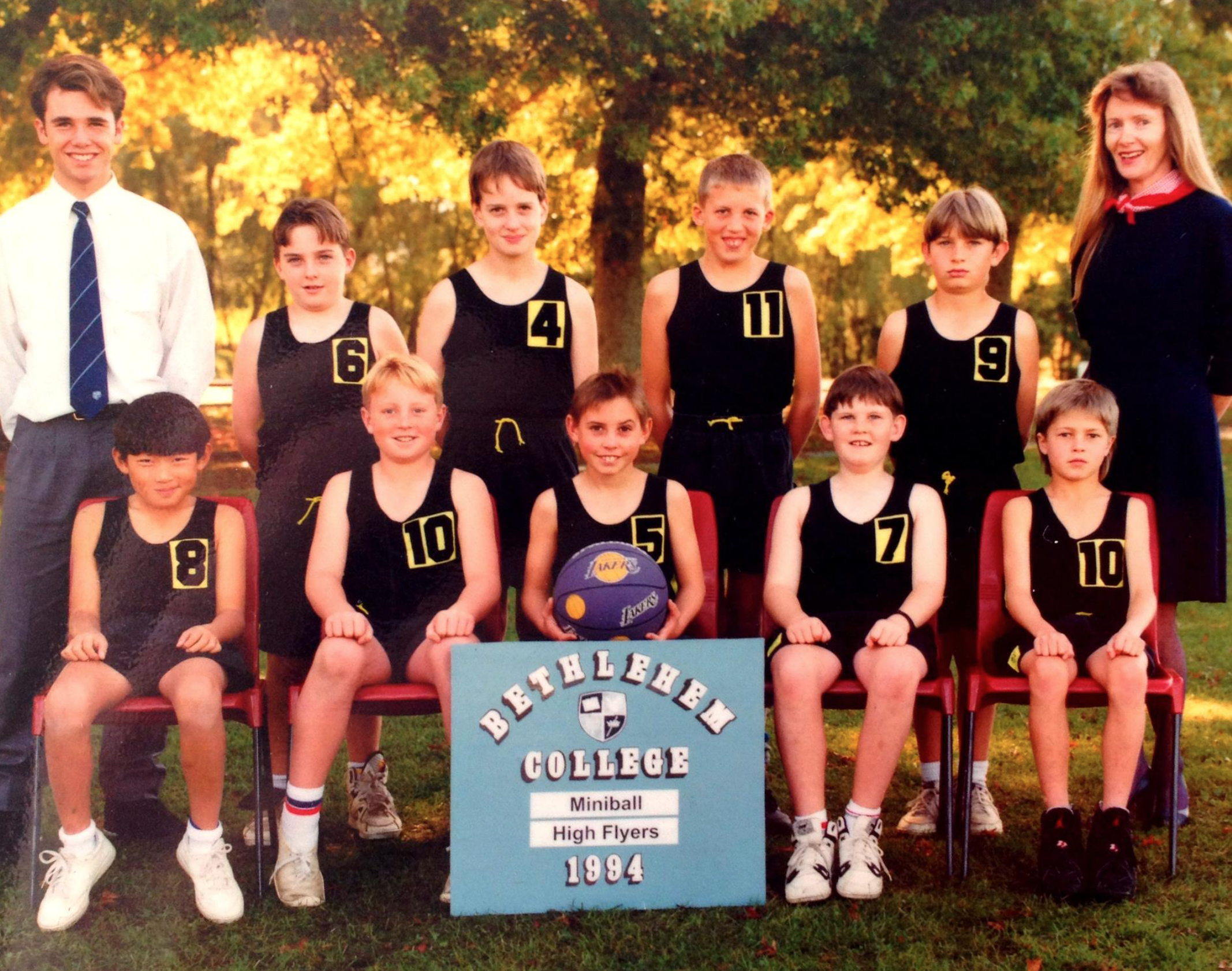 Basketball team photo at school