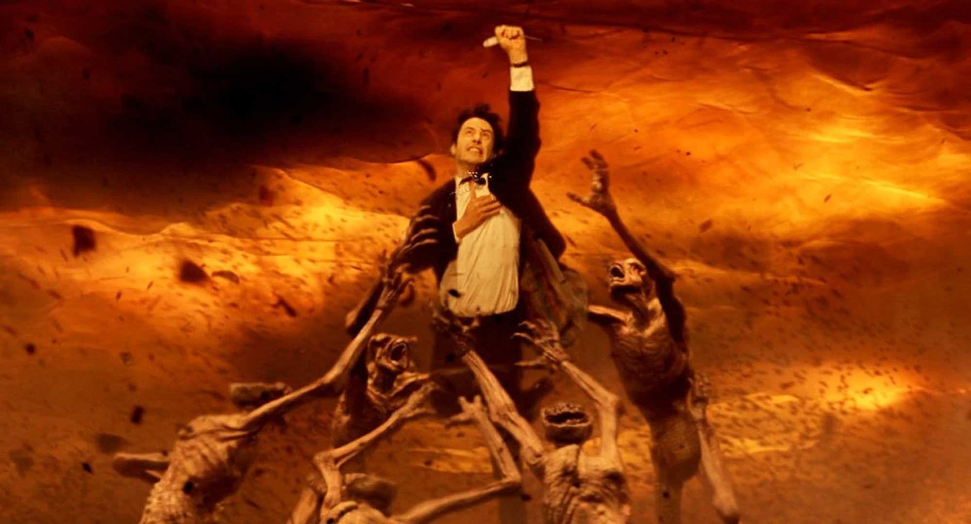 Keanu Reeves being attacked by demons in Constantine