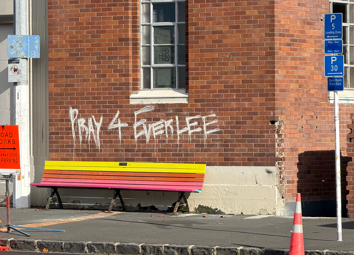 Everlee tagged on a wall