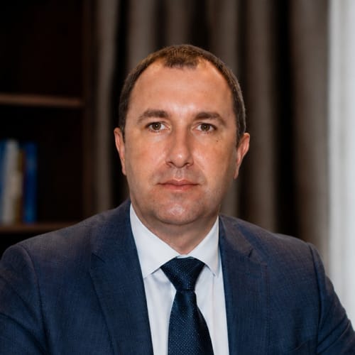 Максим Хаустов