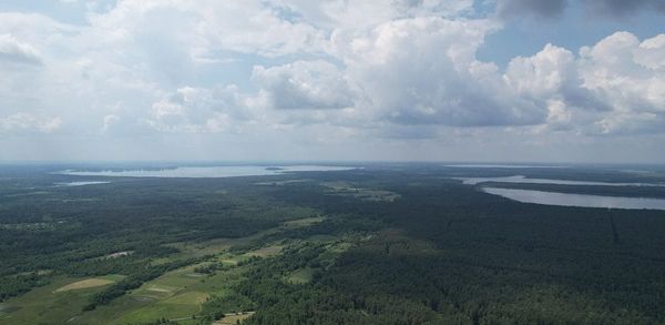 По обидва боки Дніпра