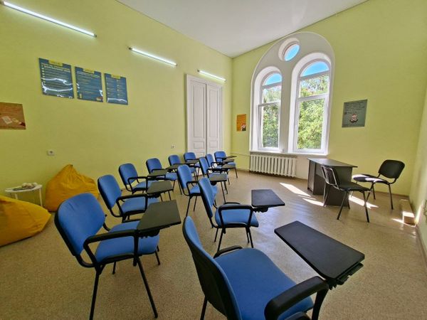 Мережа аптек АНЦ подарувала оновлену аудиторію студентам та викладачам ОНУ імені І.І. Мечникова