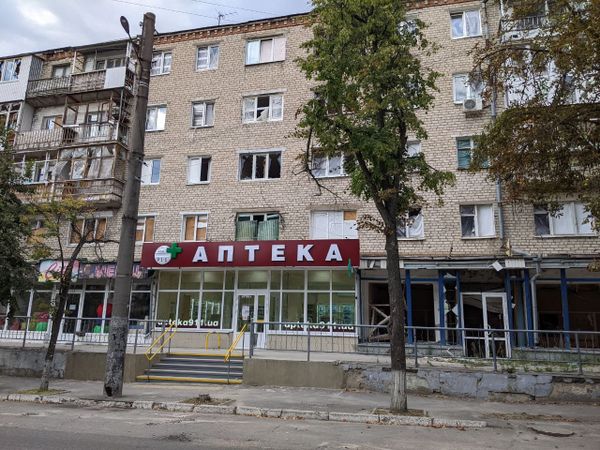 Аптечна мережа 9-1-1: Відновлюємо аптеки – відновлюємо життя