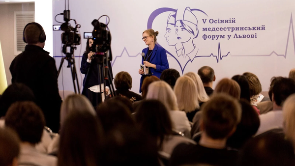 Лідерство як інструмент змін: у Львові обговорили розвиток медсестринства