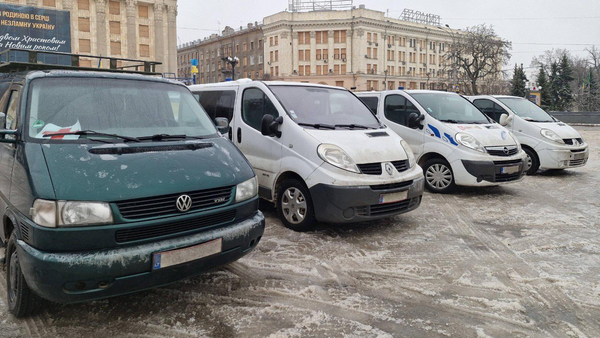 Харківщина отримала спецтранспорт від Литви. Чи посилить це доступність ліків у громадах?