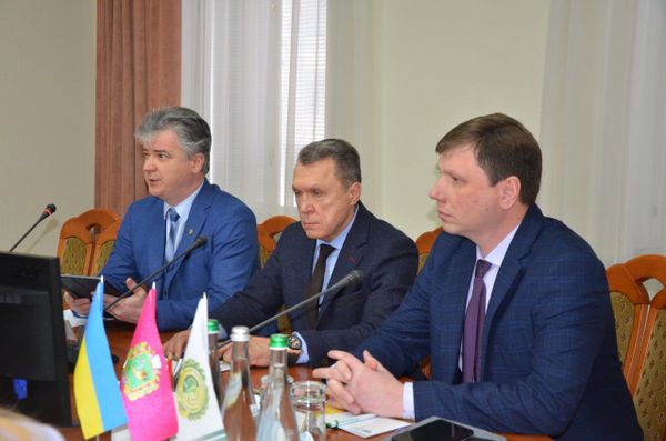 Фармацевтичний кластер Харківського регіону обговорив стан освіти та перспективні наукові розробки