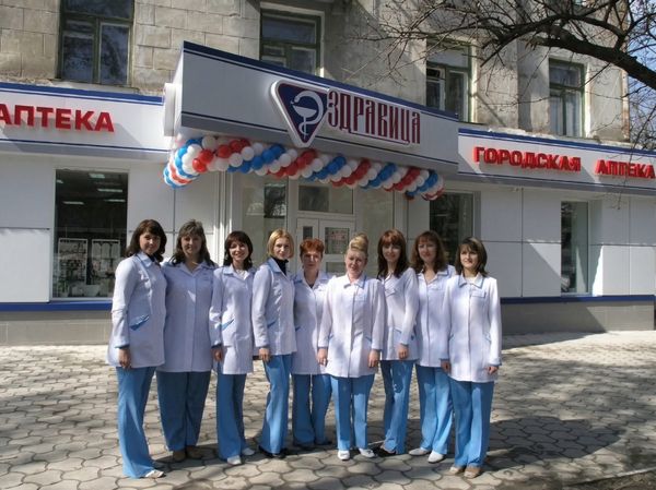 Як працює аптека за кілька кілометрів від фронту: 20-річна історія «Здравиці»