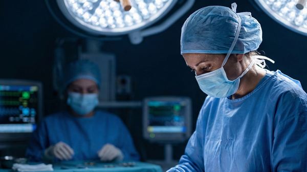 Грошей нема, але ви тримайтеся: історія стосунків Валківської лікарні з НСЗУ