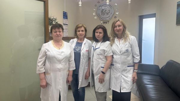 «Ми жили в аптеках і працювали»: історія харківської аптечної мережі «Леда»