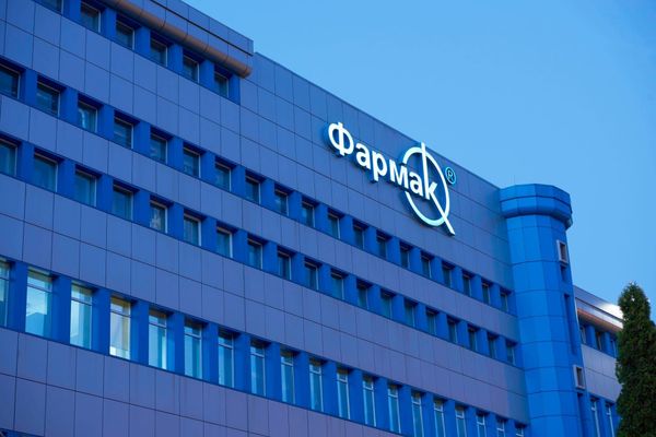 Для хірургії, стоматології та гінекології: Farmak випустив новий антисептик