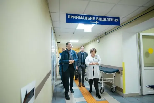 Від пандемії до війни: підсумки роботи Бюро ВООЗ в Україні під керівництвом Ярно Хабіхта