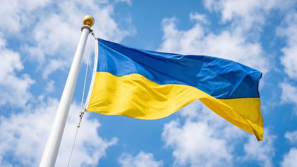 Синій і жовтий — кольори, що об’єднують мільйони українців