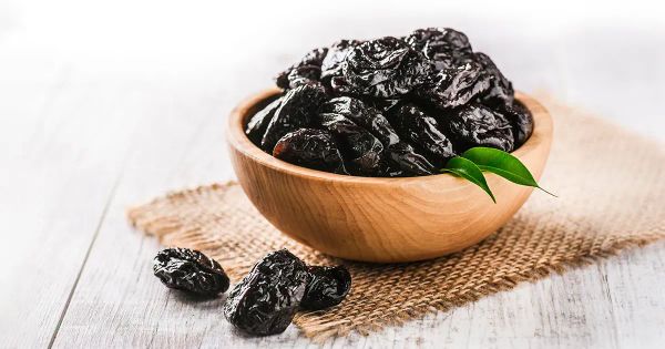 Oubliez les compléments chimiques : cet allié végétal renforce naturellement la trame de vos os