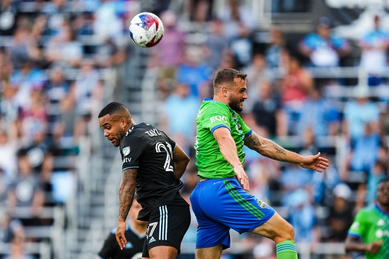Sounders split points after taking early lead