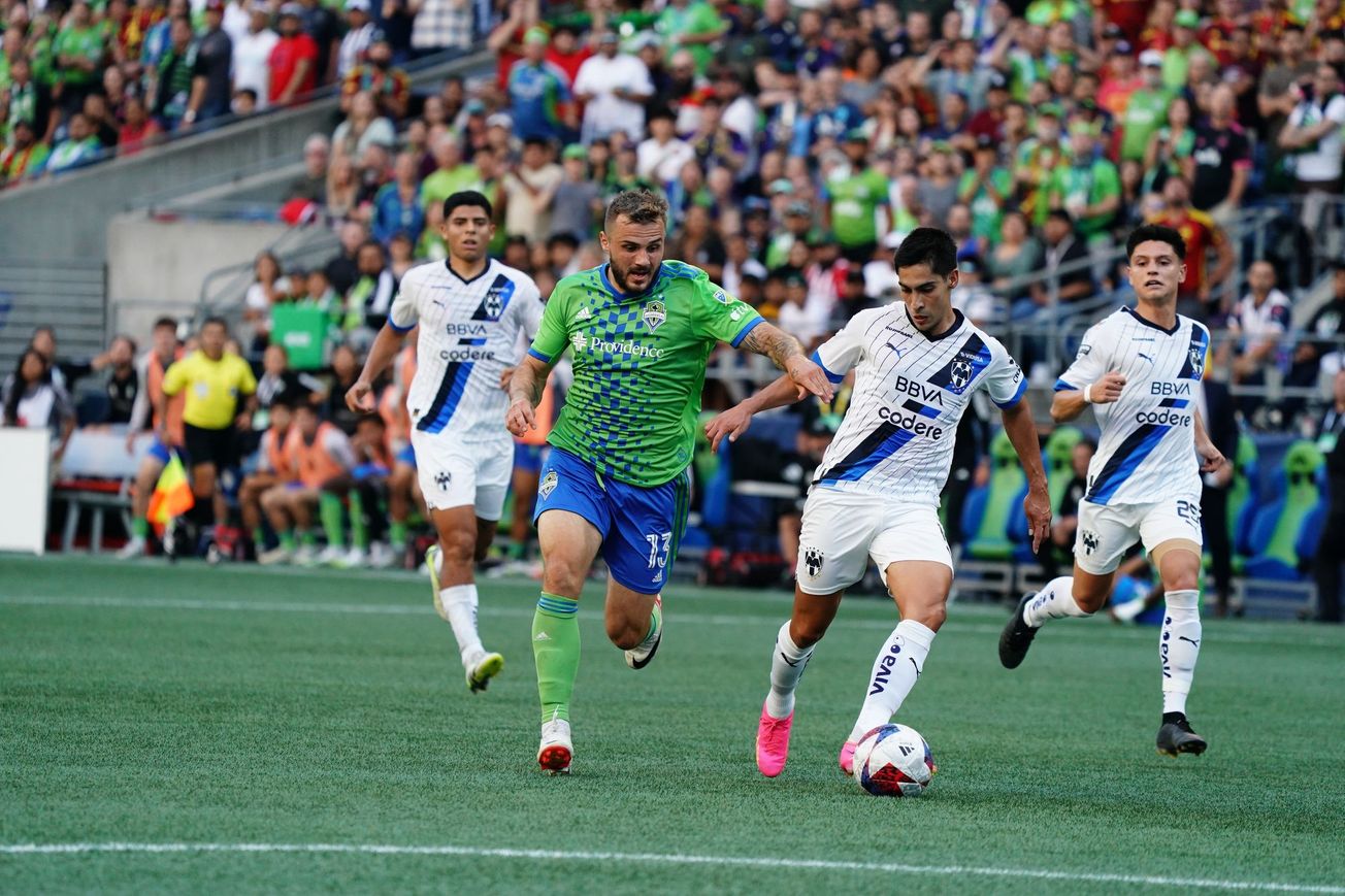 Three Sounders rank among Top 10 MLS jersey sales