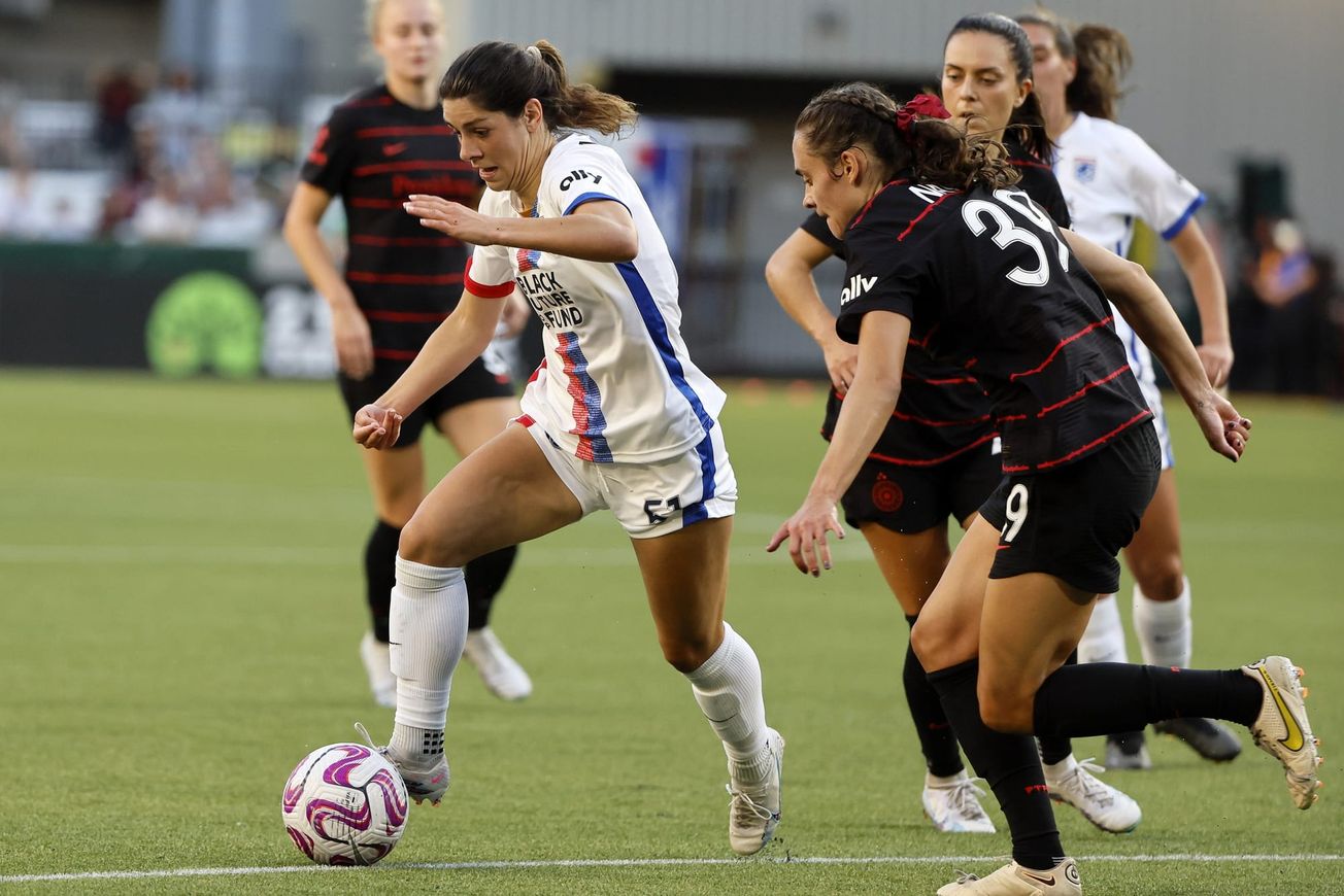 Seattle Reign sign forward McKenzie Weinert