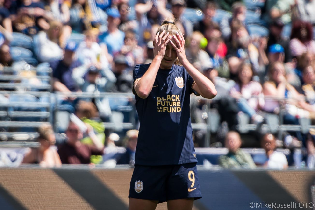 Forward Jodyn Huitema expresses frustration as the Reign attack struggled to generate scoring opportunities against Portland.