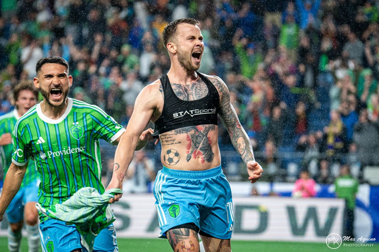 Don’t look back: Sounders do it again against the Fire