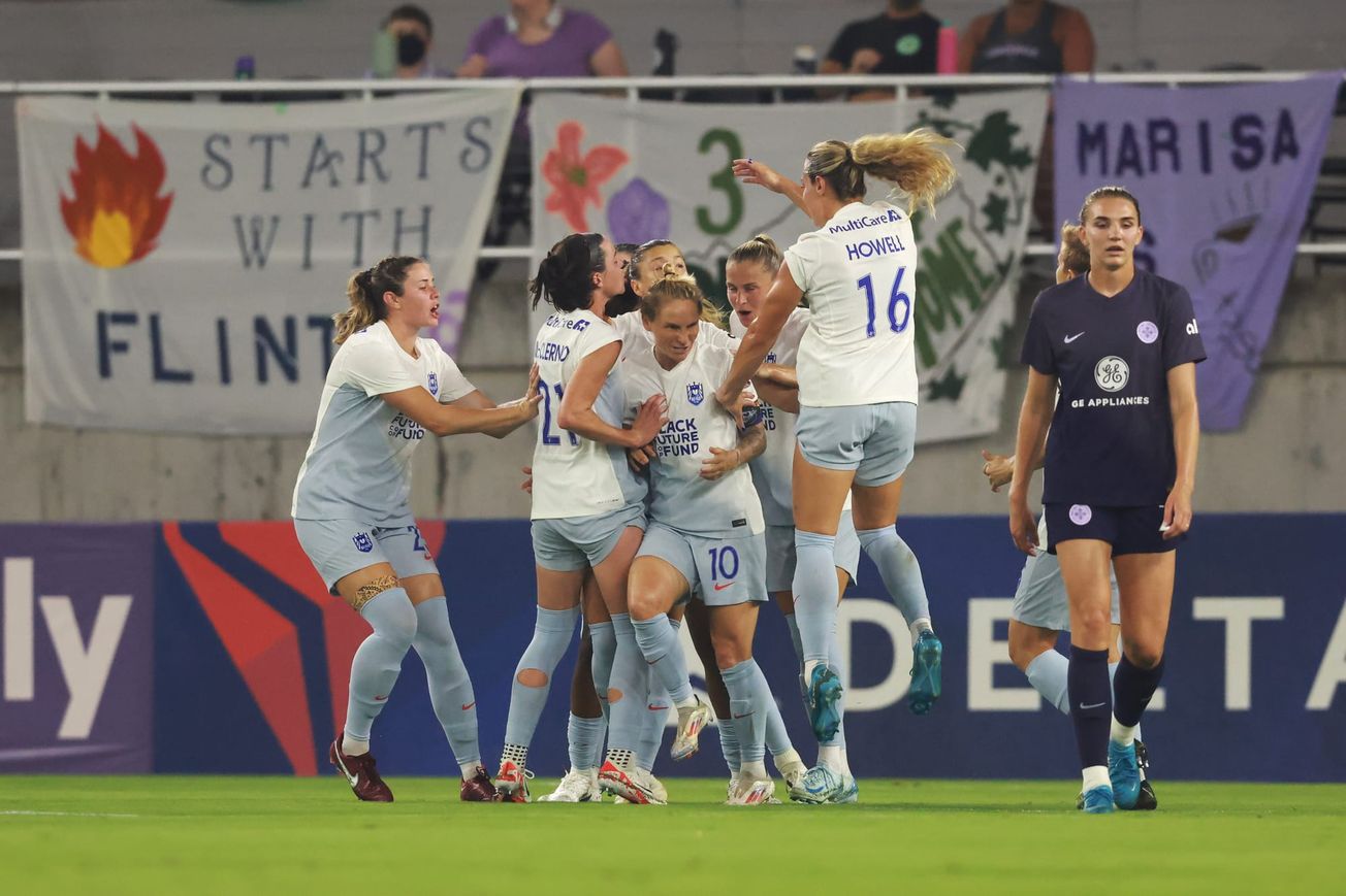 Reign come from behind to steal three points in Louisville