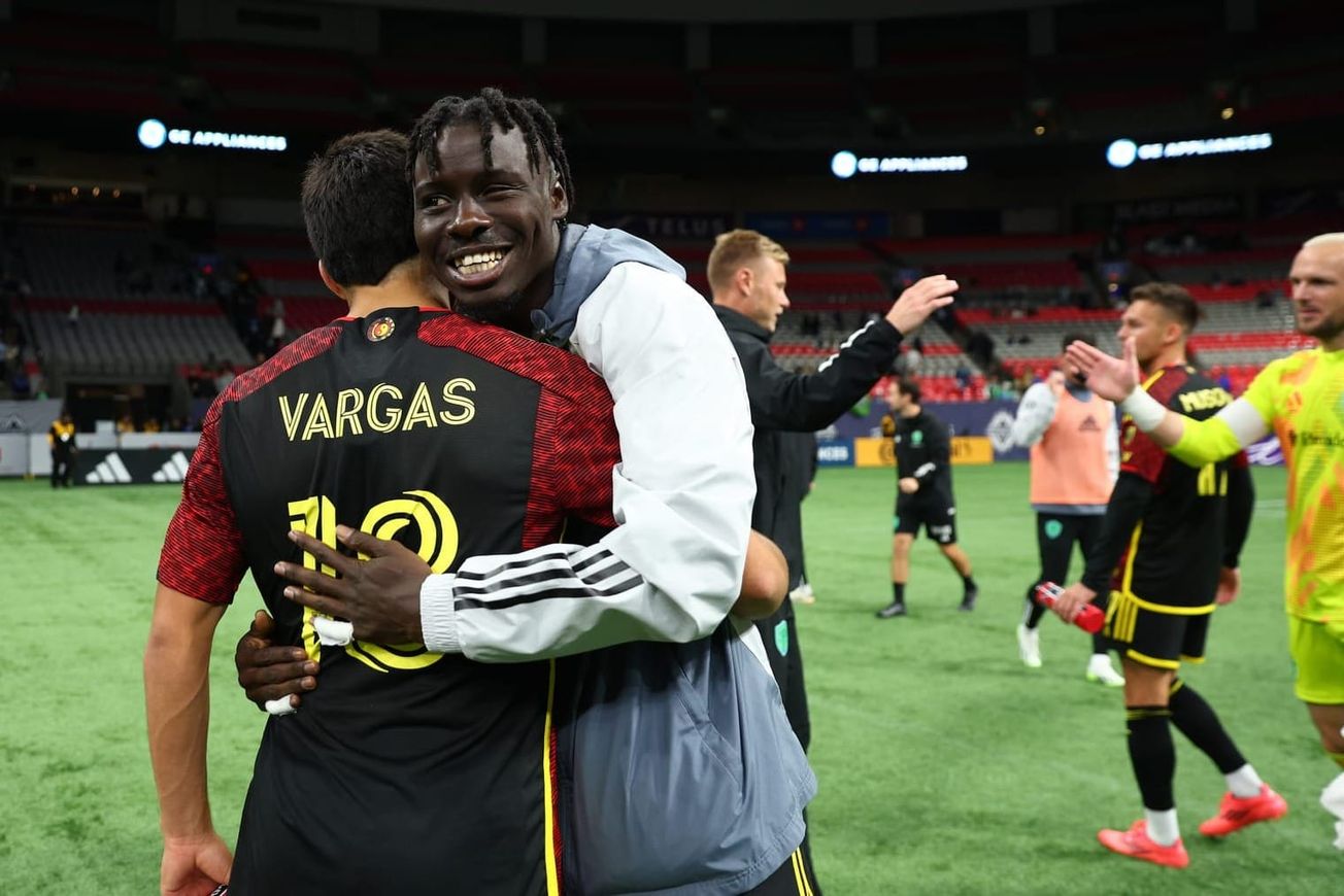 Nos Audietis: Home-field advantage suddenly in sight