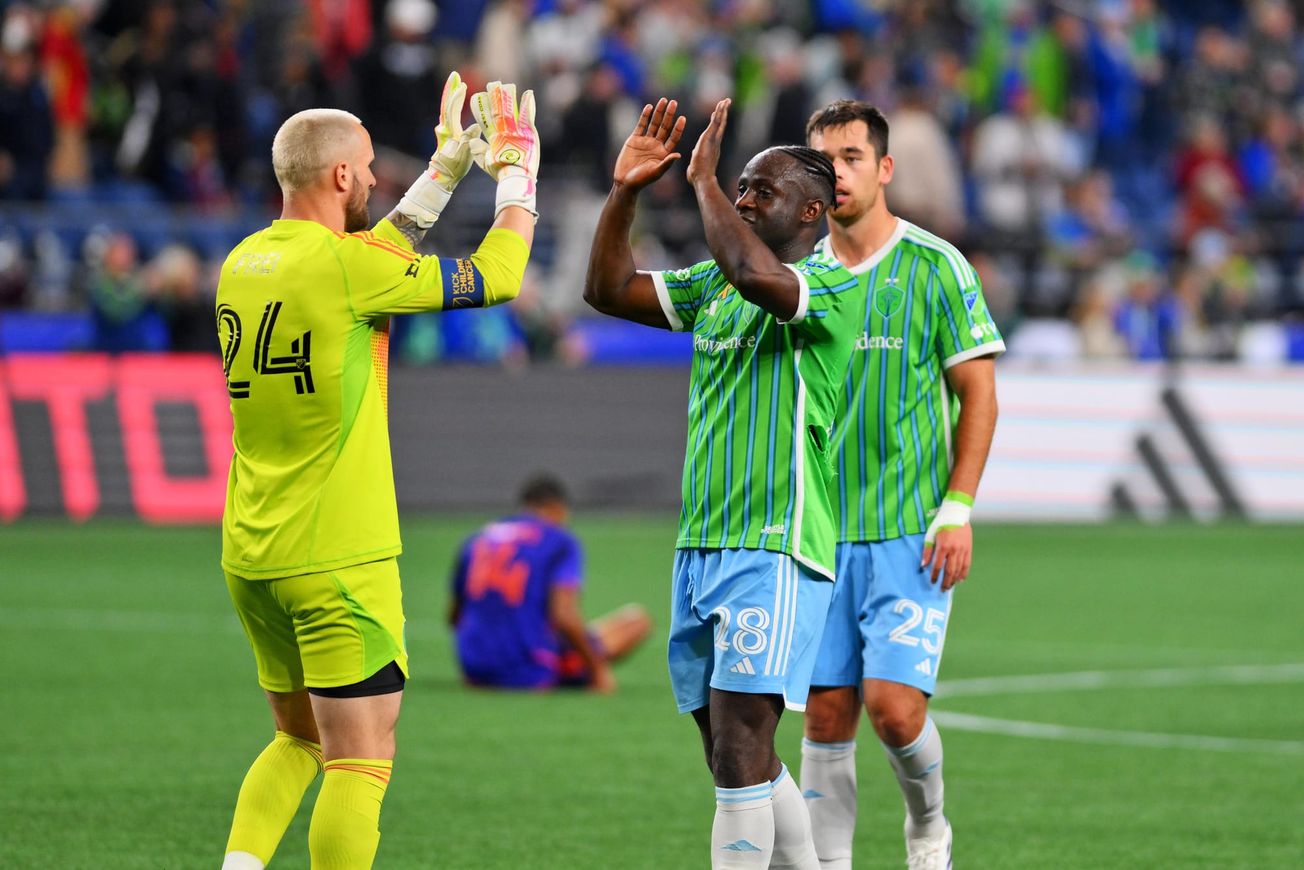 Ship's Log, October 12: Three Sounders deserve year-end award consideration