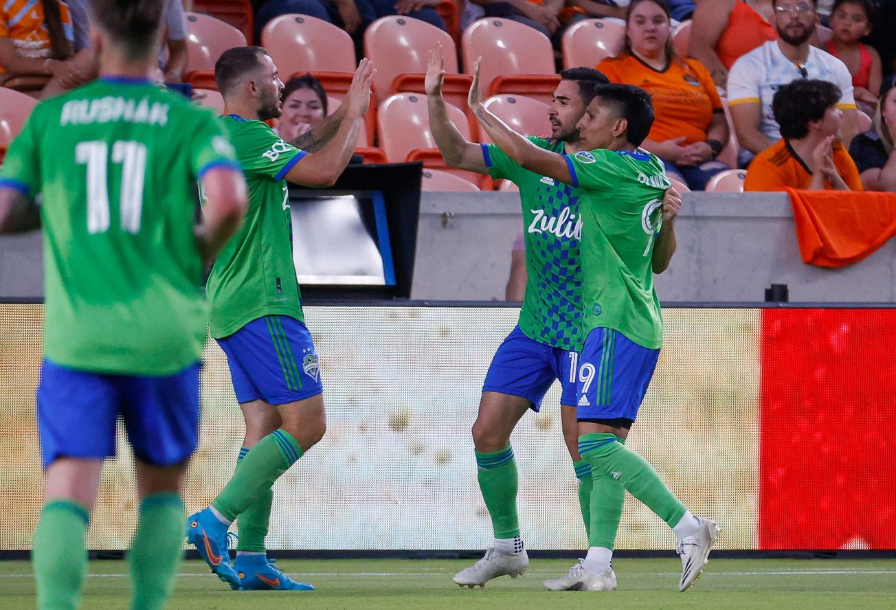 Ship’s Log, Nov. 3: Win, advance