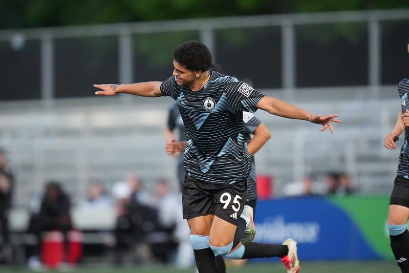 Ship's Log, May 3: Defiance, enjoyable chaos