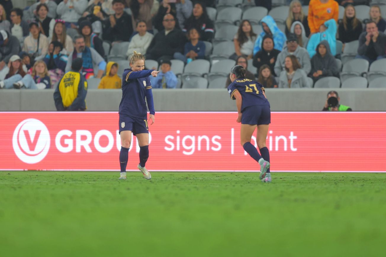 Reign at Wave: Highlights, stats, quotes