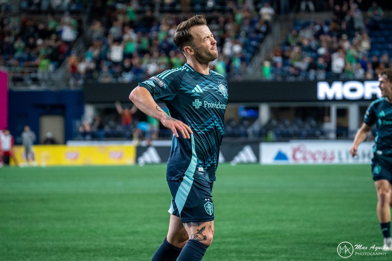 Albert Rusnák, Ryan Kent both out for the 'near future'