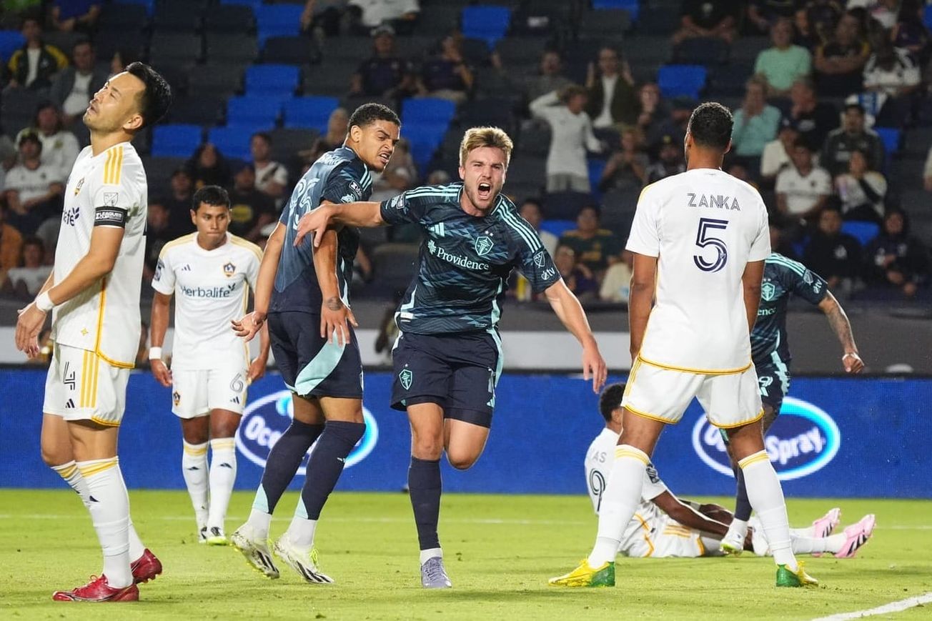 Pedro de la Vega likely out six months with broken kneecap