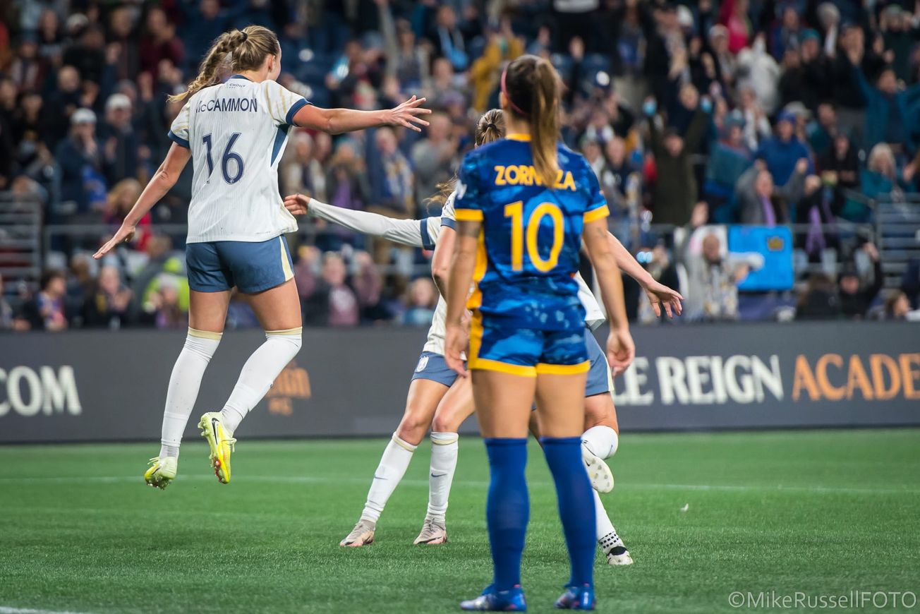 Reign punch ticket with 2-1 win over Royals