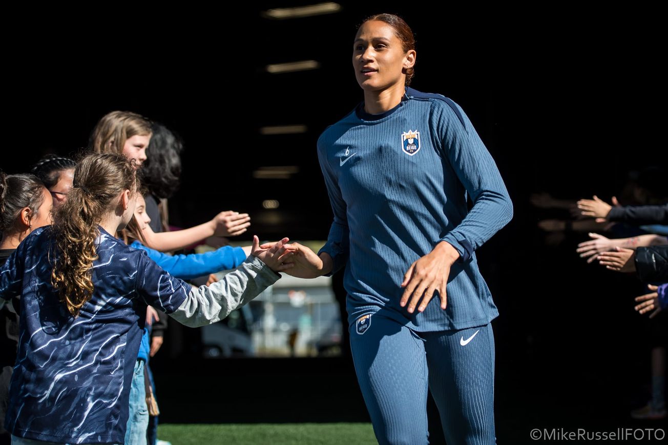 Lynn Biyendolo announces pregnancy