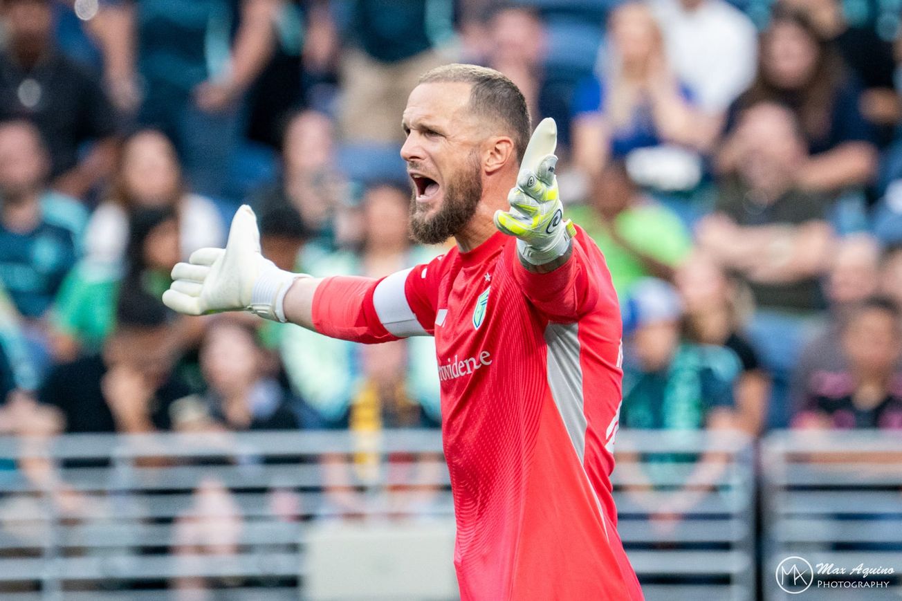 Stefan Frei re-signs with Sounders through June 2027