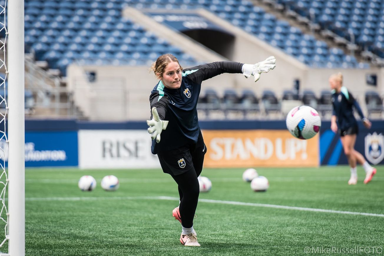 Reign transfer goalkeeper Maddie Prohaska to Louisville