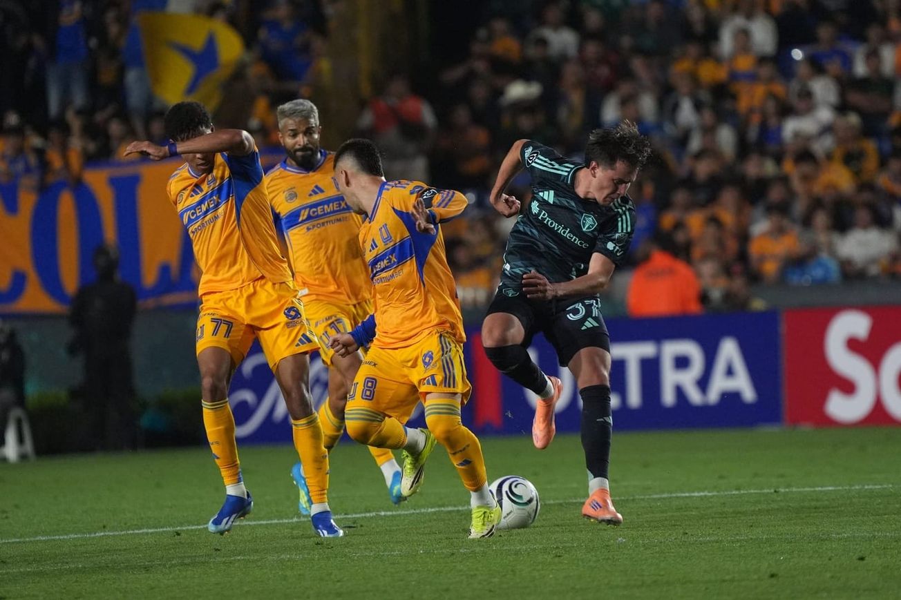 Torched at El Volcán: Sounders limp home after 2-0 loss