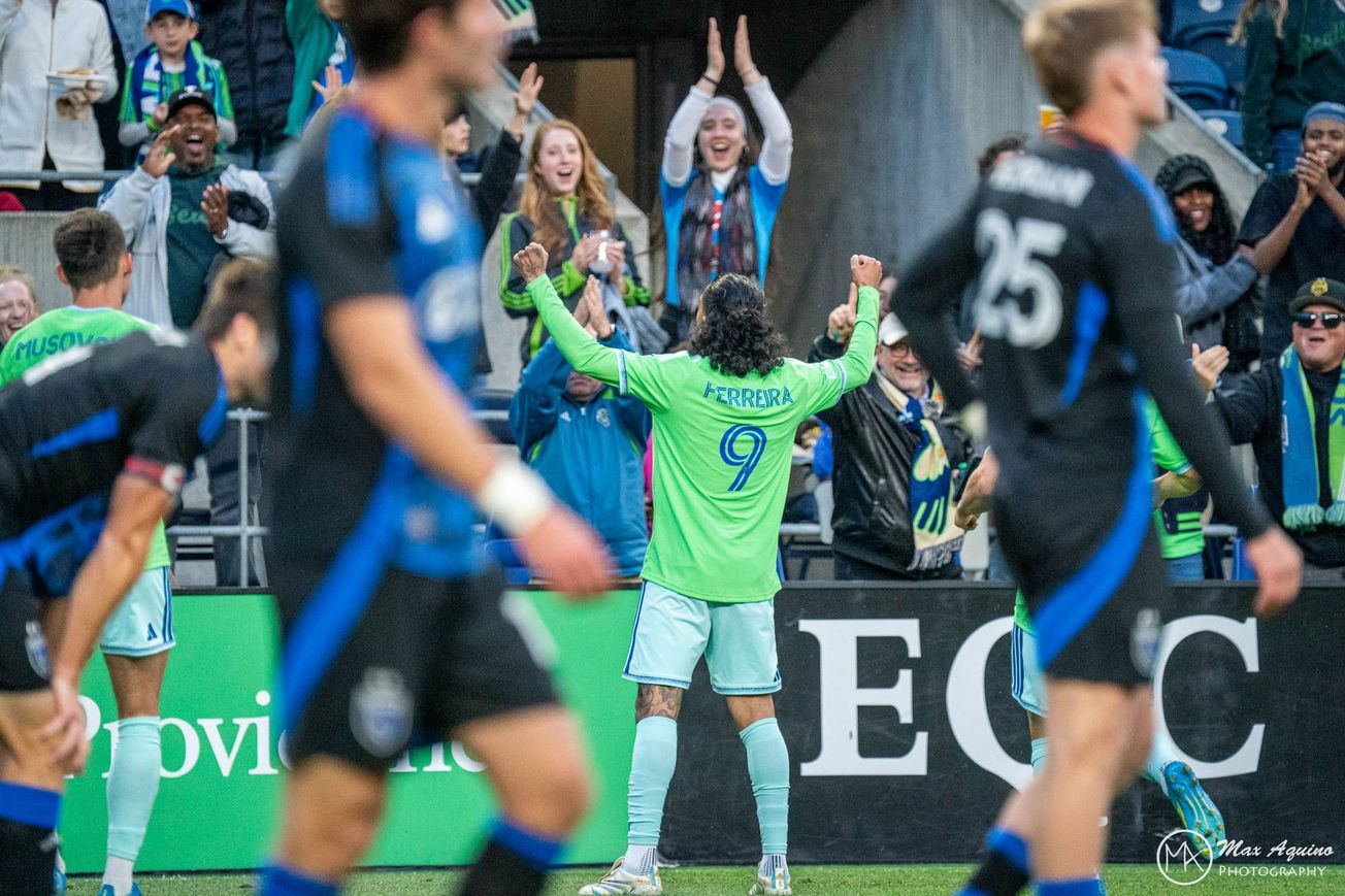 Doing the Heritage double: Sounders sweep Quakes