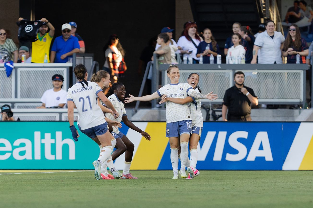 Fishlock goal lifts Reign over Bay FC, 3-2