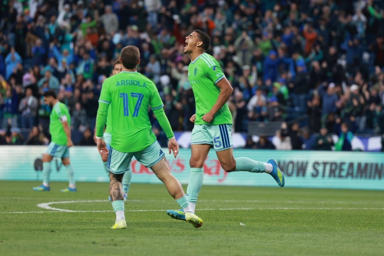 Osaze De Rosario expected to head on loan to Danish team