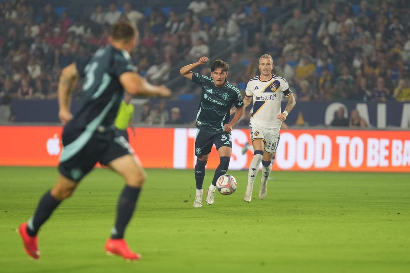 LA Galaxy vs. Sounders: Highlights, stats, quotes