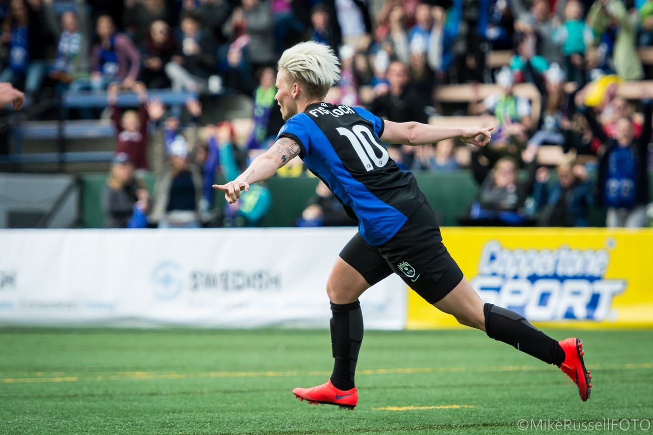 Photo Gallery: The Last Reign OG, Jess Fishlock