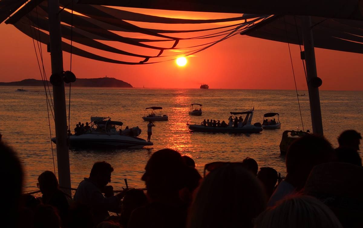 Los destinos más exóticos de Europa Ibiza Isla España Sol Barco Relax Atardecer Playa