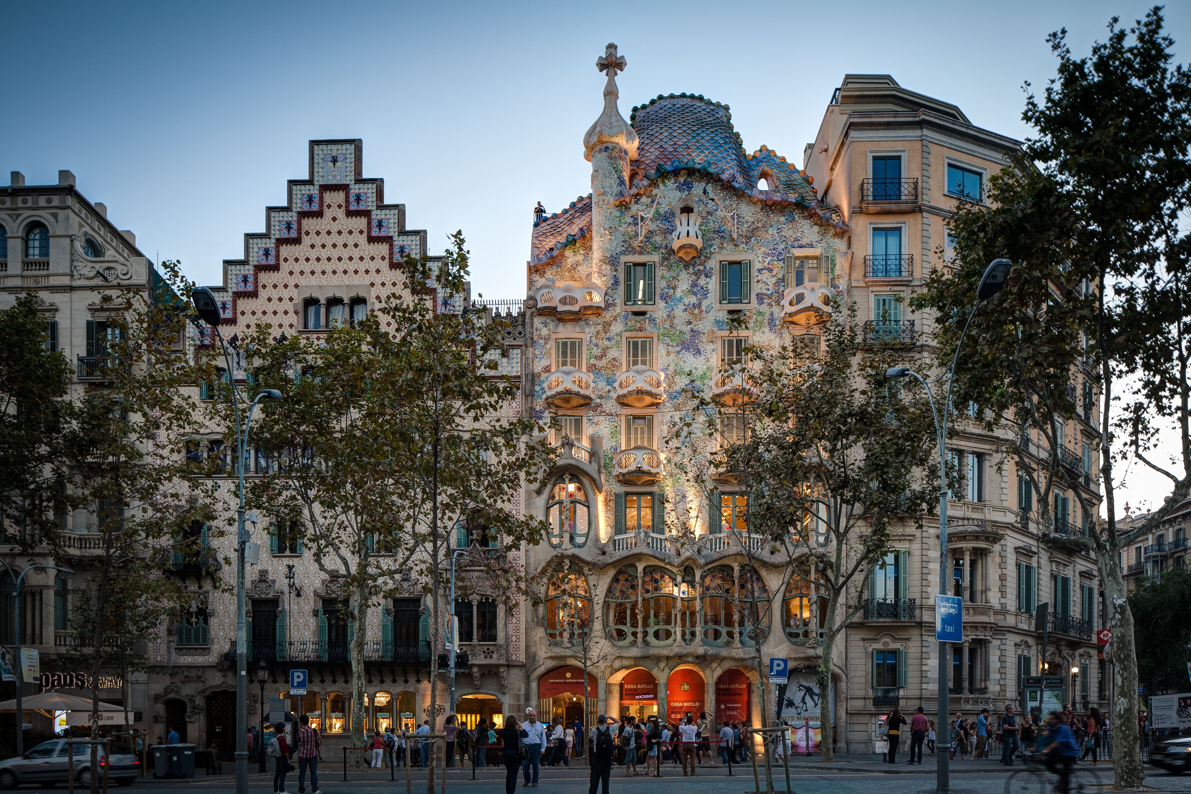 Los mejores destinos europeos para conocer en bici Barcelona Cataluña España Ciudad Gaudí Bicicleta Alquilar