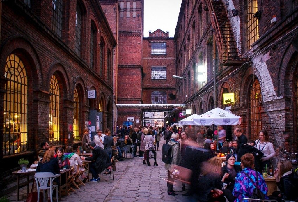 Bares al aire libre, Polonia Polonia Off Piotrkowska